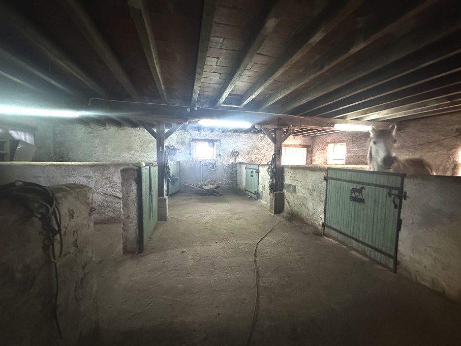 PTE EQUESTRE A VENDRE SUR 8 HECTARES